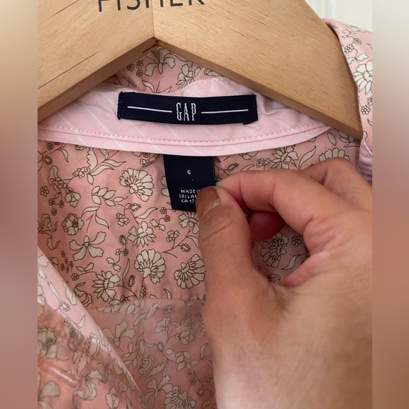 Gap Button Down Shirt in Floral Print - Picture 4 of 7